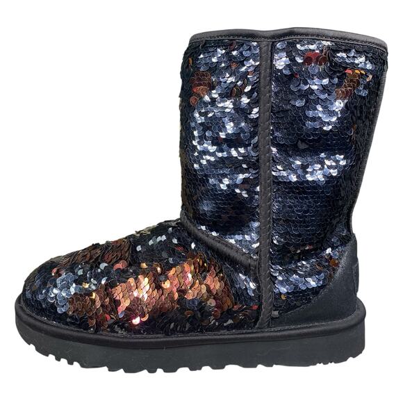 UGG Women’s Classic Short Black Cosmos Sequin Winter Boot Size US 6 - Picture 3 of 10
